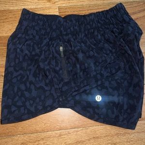 Lululemon tracker shorts size 6